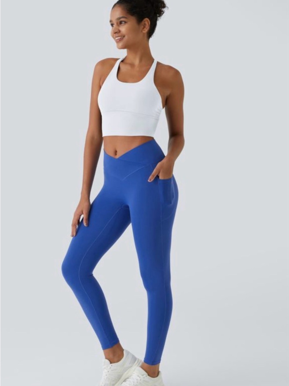 HALARA V-Waist Pocket Leggings in Bright Blue